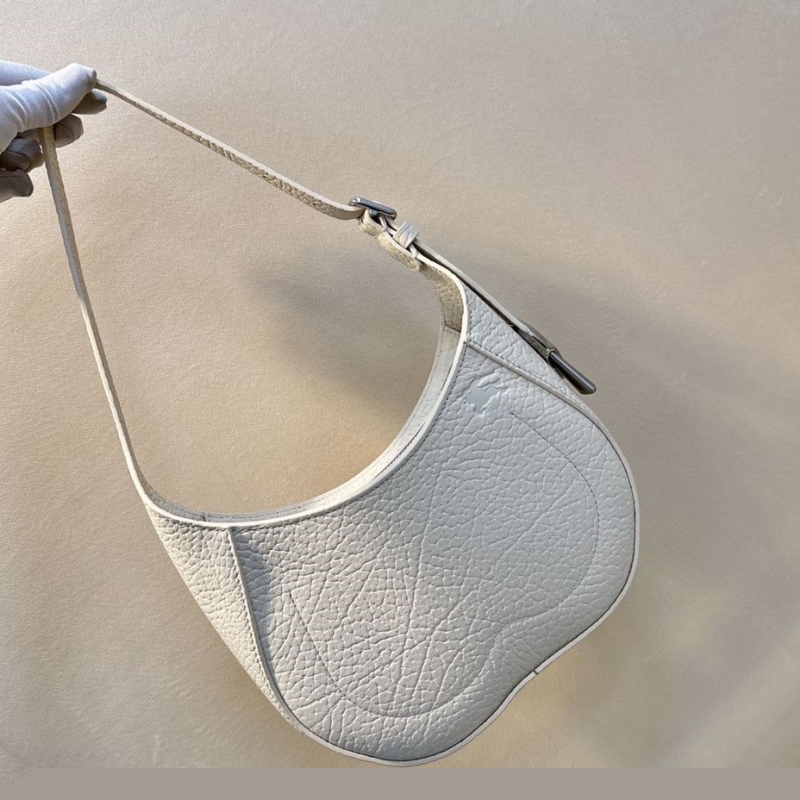 B**rry top handle bags
